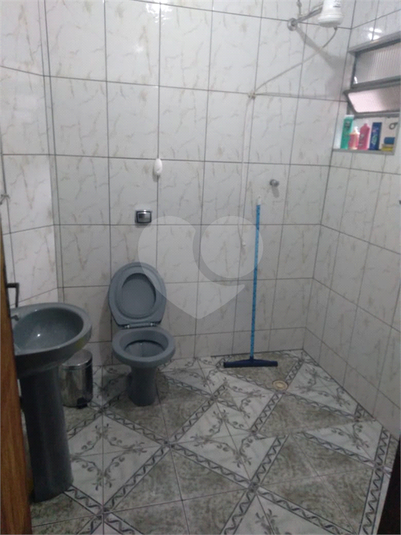 Casa à venda com 4 quartos, 82m² - Foto 13