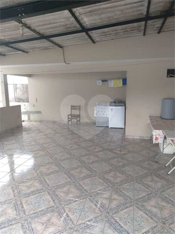 Casa à venda com 4 quartos, 82m² - Foto 14