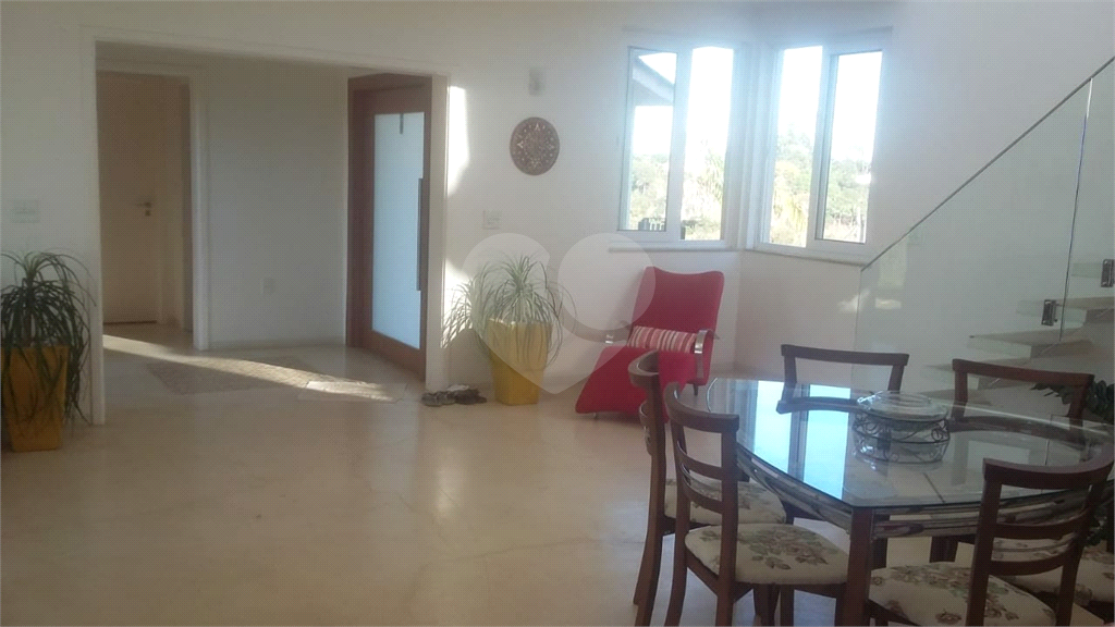 Casa à venda com 4 quartos, 350m² - Foto 42