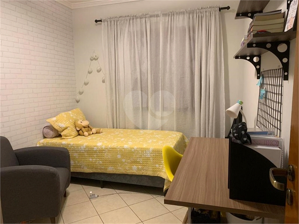 SOBRADO EM CONDOMÍNIO PORTAL DOS GRAMADOS, GUARULHOS-SP, 201M², 4 QUARTOS, 3 VAGAS