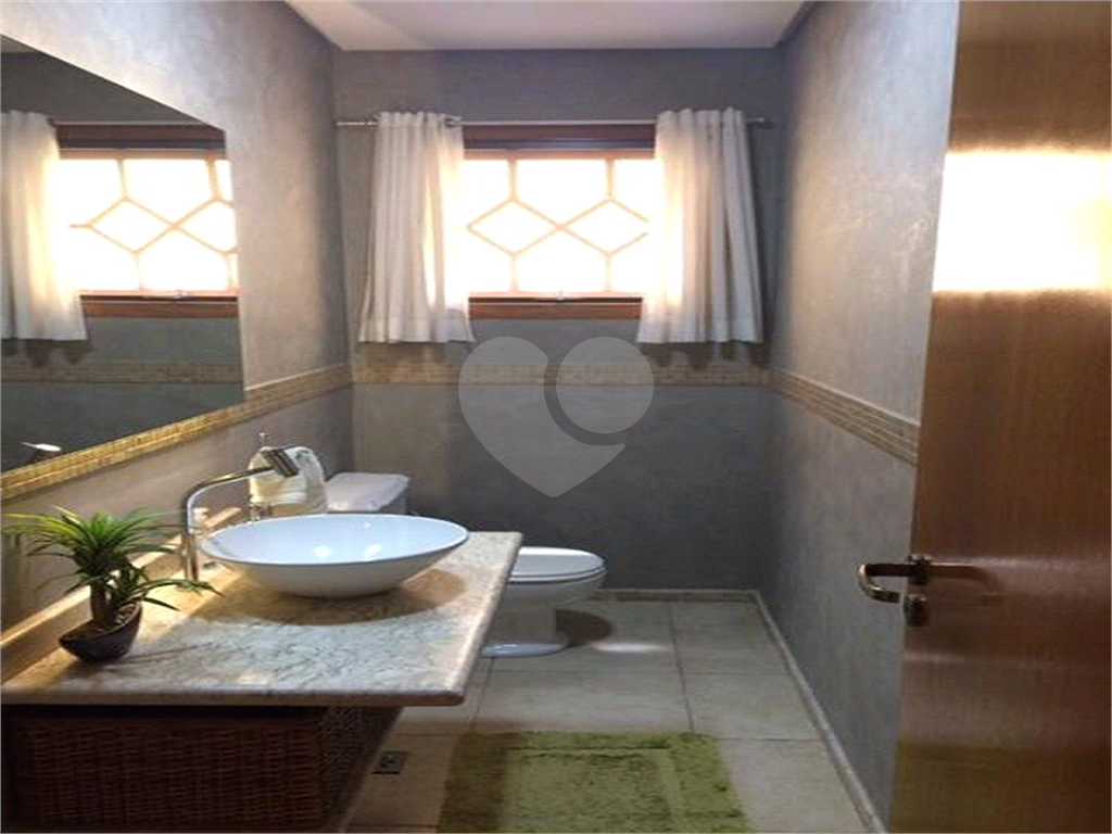 SOBRADO EM CONDOMÍNIO PORTAL DOS GRAMADOS, GUARULHOS-SP, 201M², 4 QUARTOS, 3 VAGAS