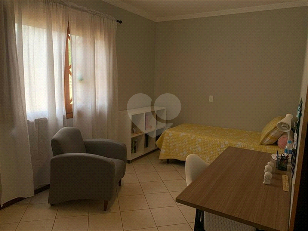 SOBRADO EM CONDOMÍNIO PORTAL DOS GRAMADOS, GUARULHOS-SP, 201M², 4 QUARTOS, 3 VAGAS