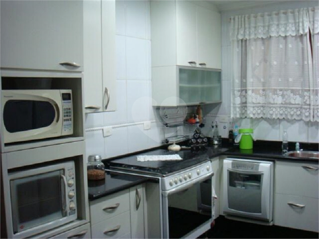 SOBRADO EM CONDOMÍNIO PORTAL DOS GRAMADOS, GUARULHOS-SP, 201M², 4 QUARTOS, 3 VAGAS
