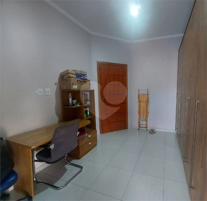 Casa à venda com 5 quartos, 240m² - Foto 19