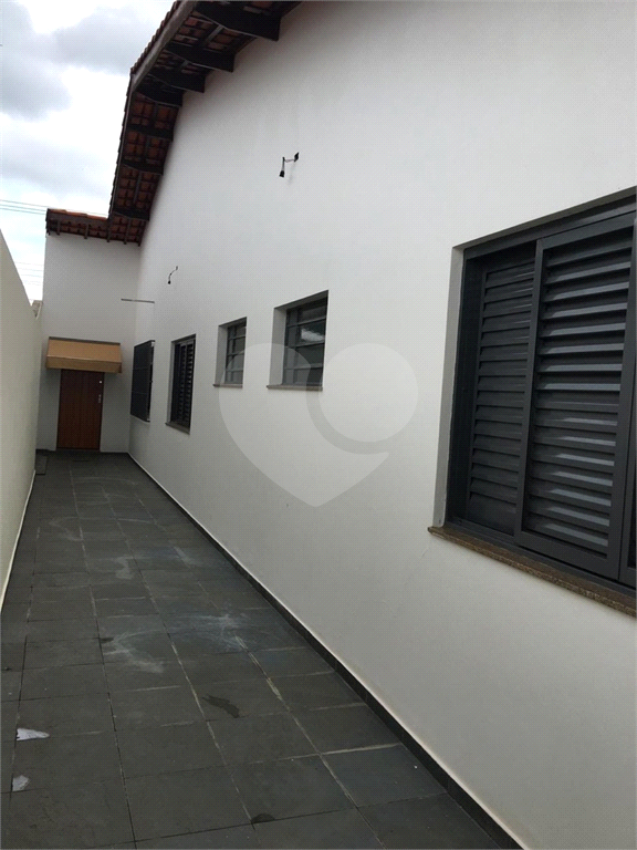 Casa à venda com 4 quartos, 250m² - Foto 24