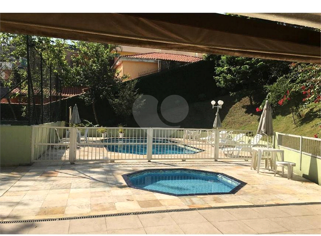 APARTAMENTO em CUPECÊ