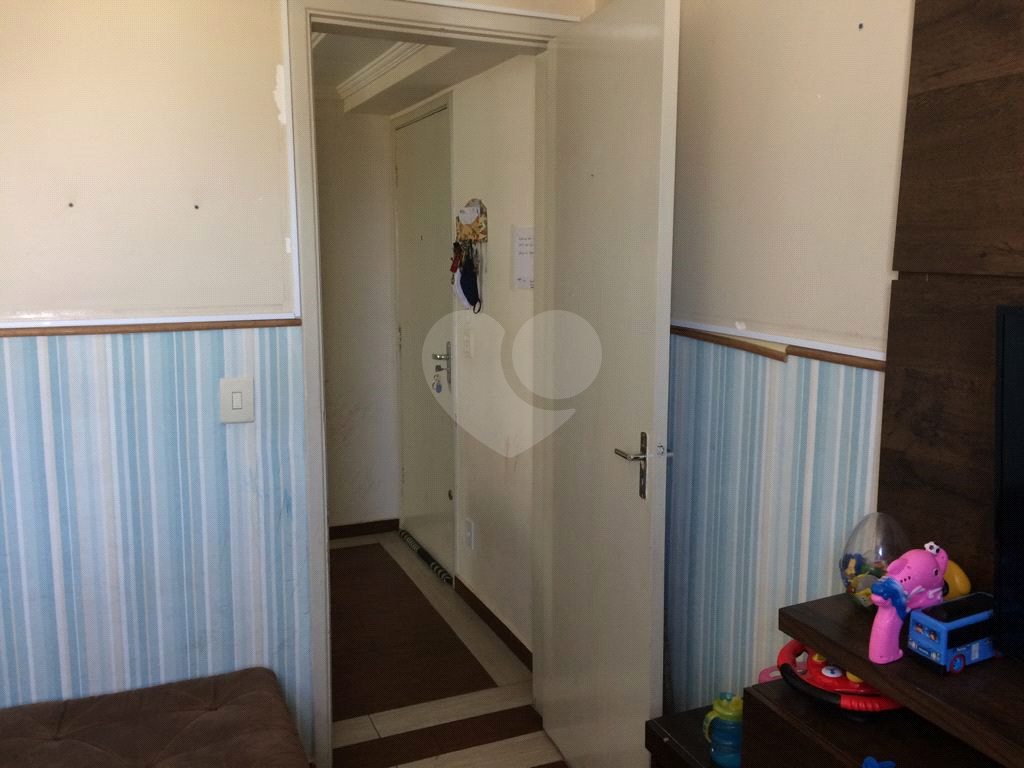 APARTAMENTO em ITAQUERA