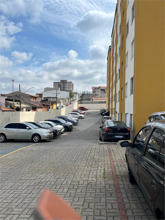 APARTAMENTO em ITAQUERA