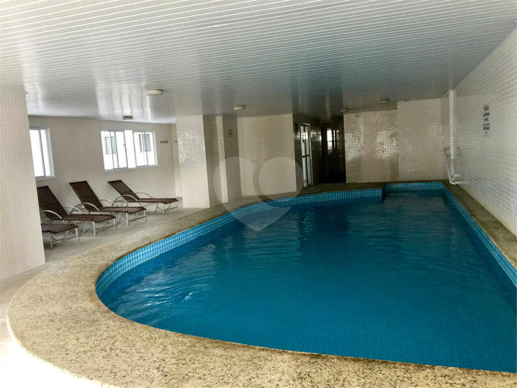 Apto pertinho da praia com lazer completo
