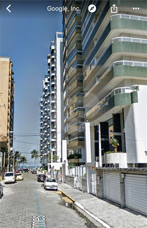 Apto pertinho da praia com lazer completo