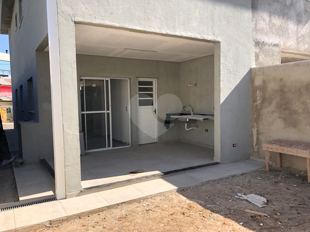 Sobrado à venda com 3 quartos, 130m² - Foto 2