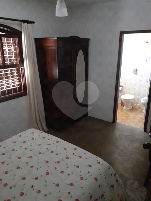 Casa à venda com 3 quartos, 265m² - Foto 14