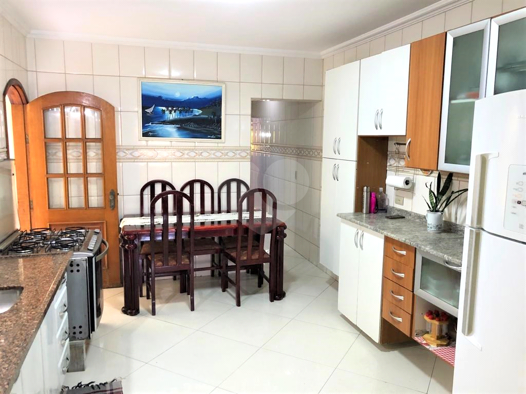 SOBRADO em ITAQUERA