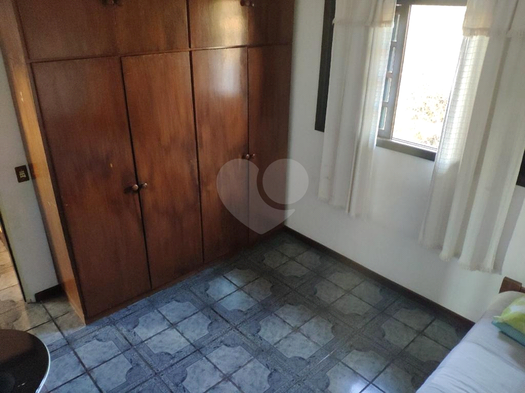 Casa à venda com 3 quartos, 220m² - Foto 6