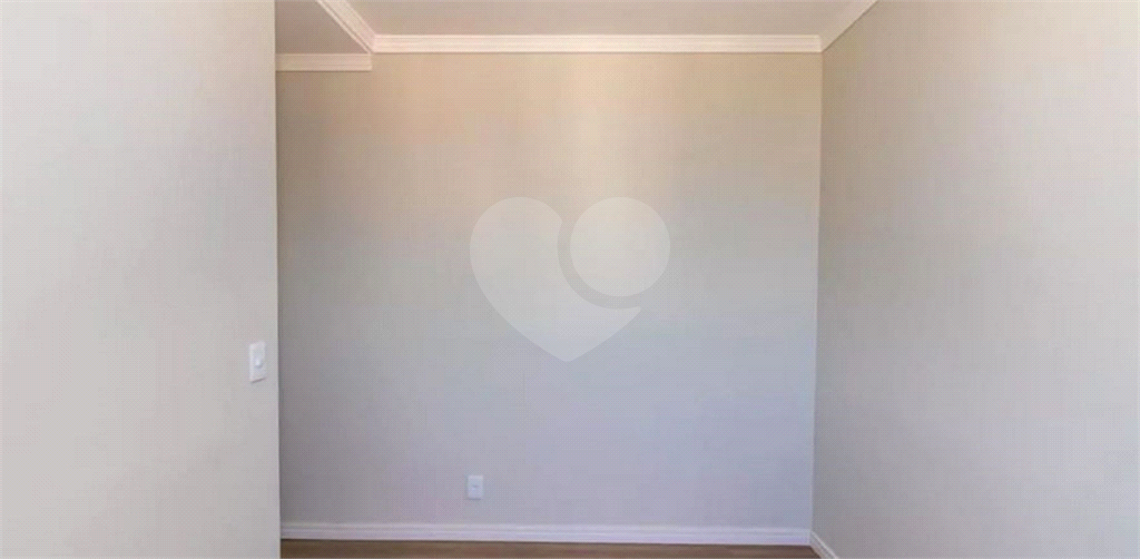 APARTAMENTO em PARQUE NOVO MUNDO