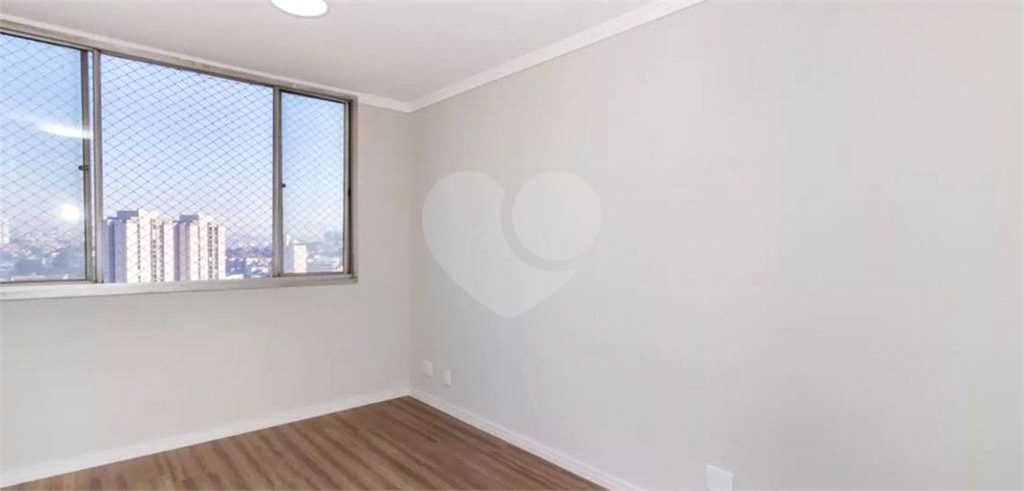 APARTAMENTO em PARQUE NOVO MUNDO