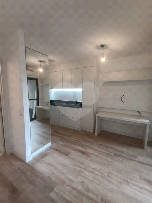 APARTAMENTO em BROOKLIN