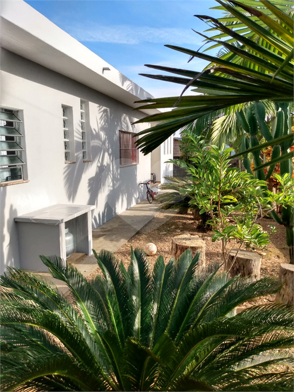 Casa à venda com 3 quartos, 200m² - Foto 18