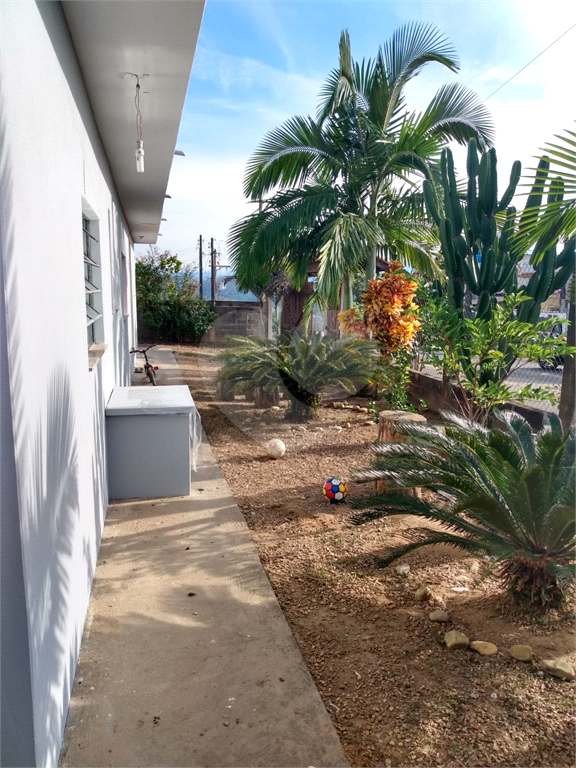 Casa à venda com 3 quartos, 200m² - Foto 20