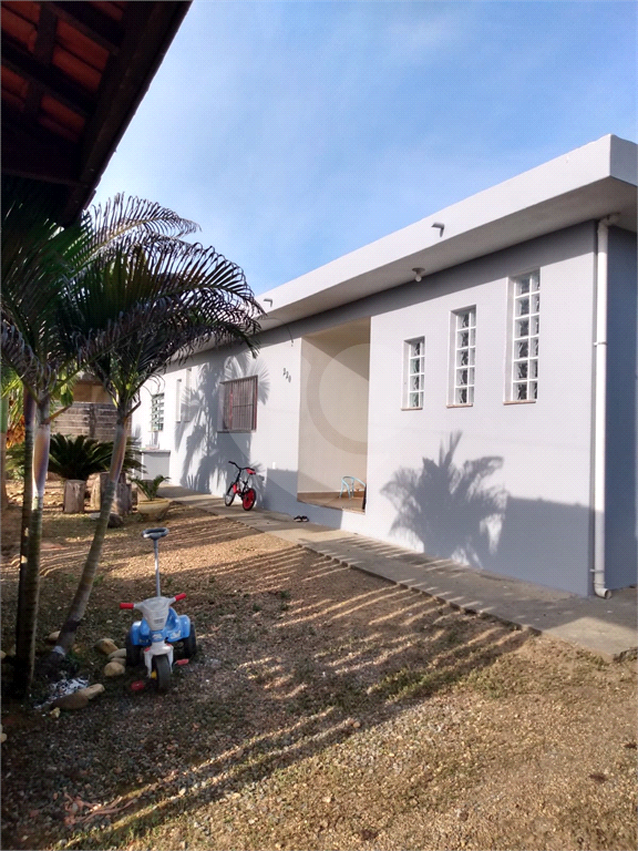 Casa à venda com 3 quartos, 200m² - Foto 19