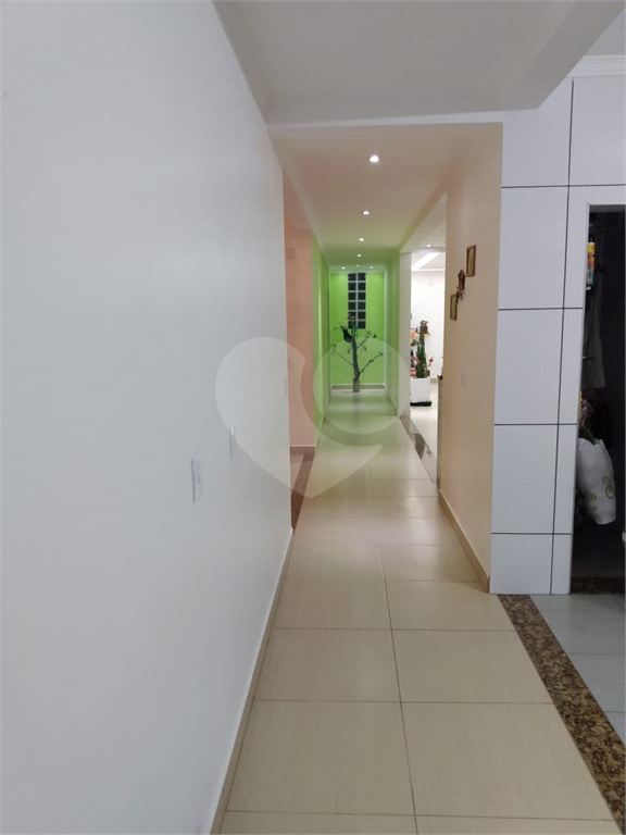 Casa à venda com 3 quartos, 200m² - Foto 3