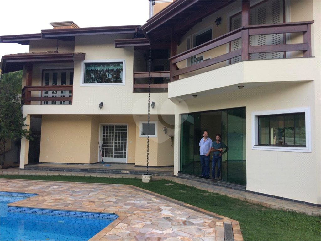 Casa de Condomínio à venda com 4 quartos, 400m² - Foto 1