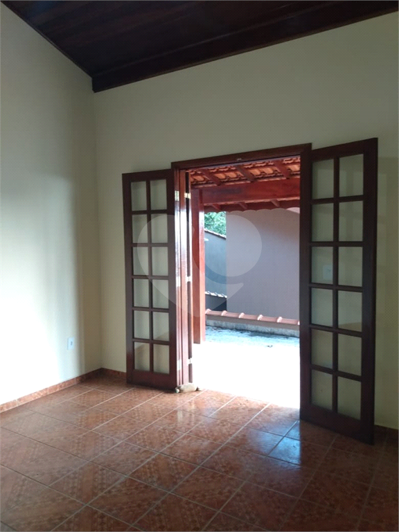 Casa de Condomínio à venda e aluguel com 3 quartos, 220m² - Foto 6