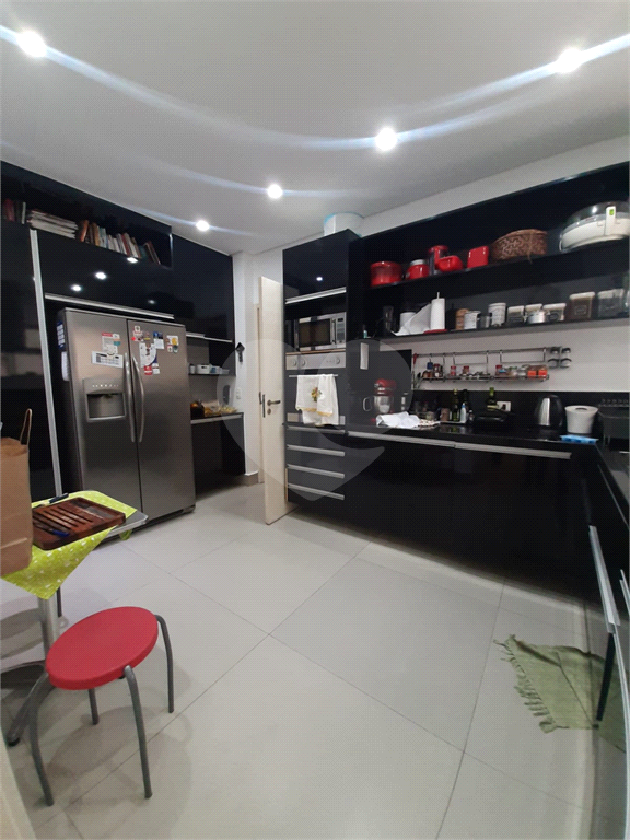 Apartamento 3 dormitórios sendo 1 suíte
