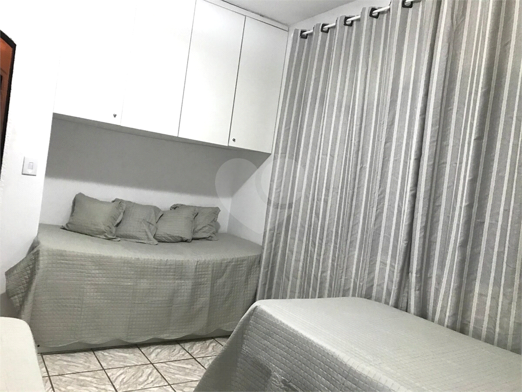 Casa de Condomínio à venda com 3 quartos, 250m² - Foto 34