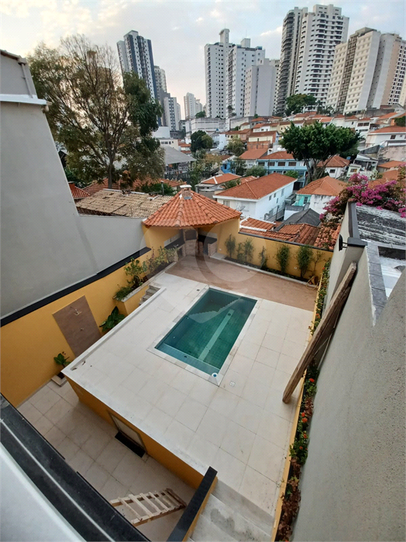 Casa Térrea Assobradada com Piscina - Jardim São Paulo