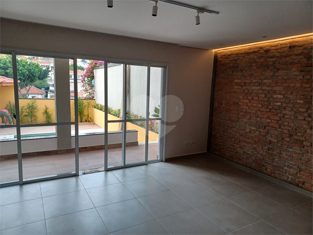 Casa Térrea Assobradada com Piscina - Jardim São Paulo