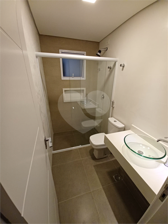 Casa Térrea Assobradada com Piscina - Jardim São Paulo