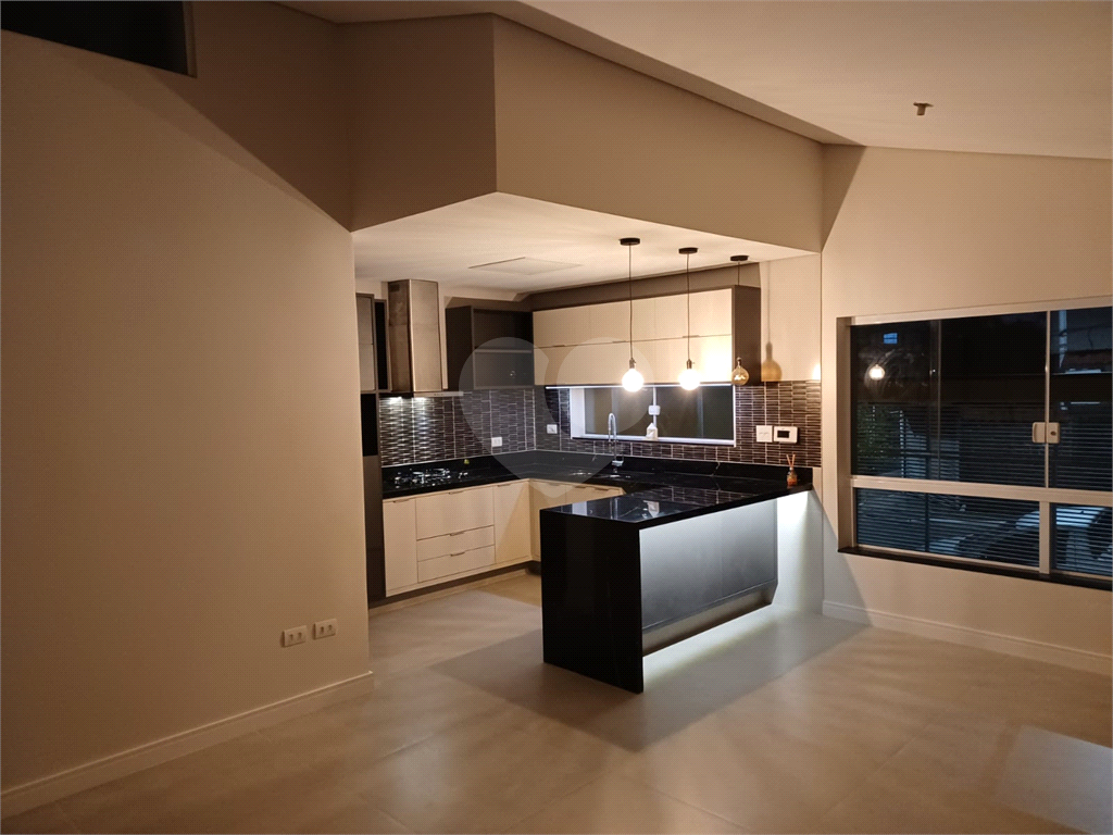 Casa Térrea Assobradada com Piscina - Jardim São Paulo