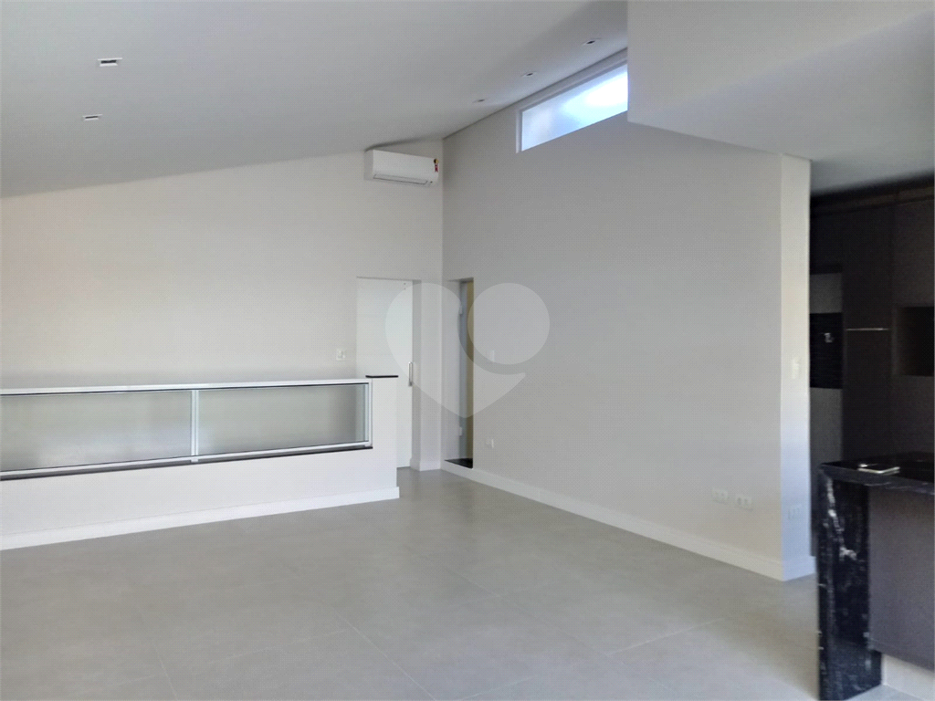 Casa Térrea Assobradada com Piscina - Jardim São Paulo