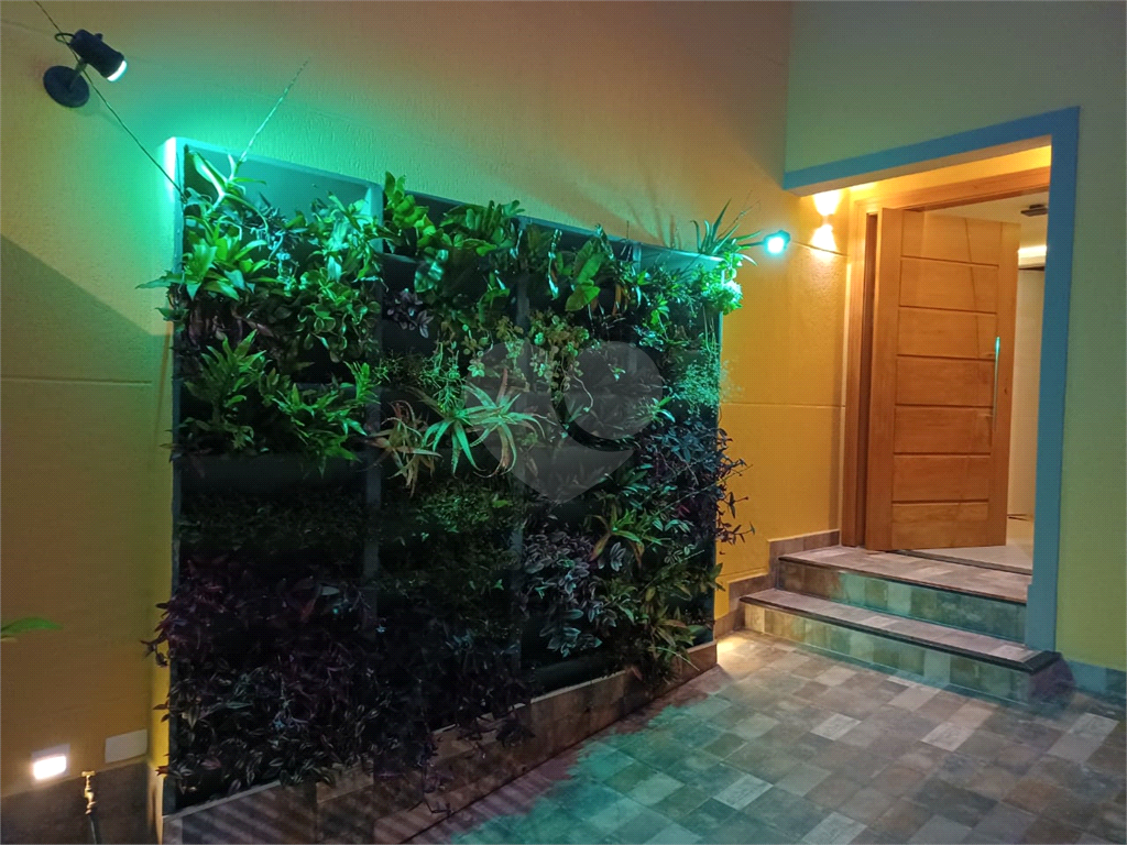 Casa Térrea Assobradada com Piscina - Jardim São Paulo