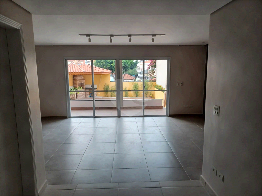 Casa Térrea Assobradada com Piscina - Jardim São Paulo