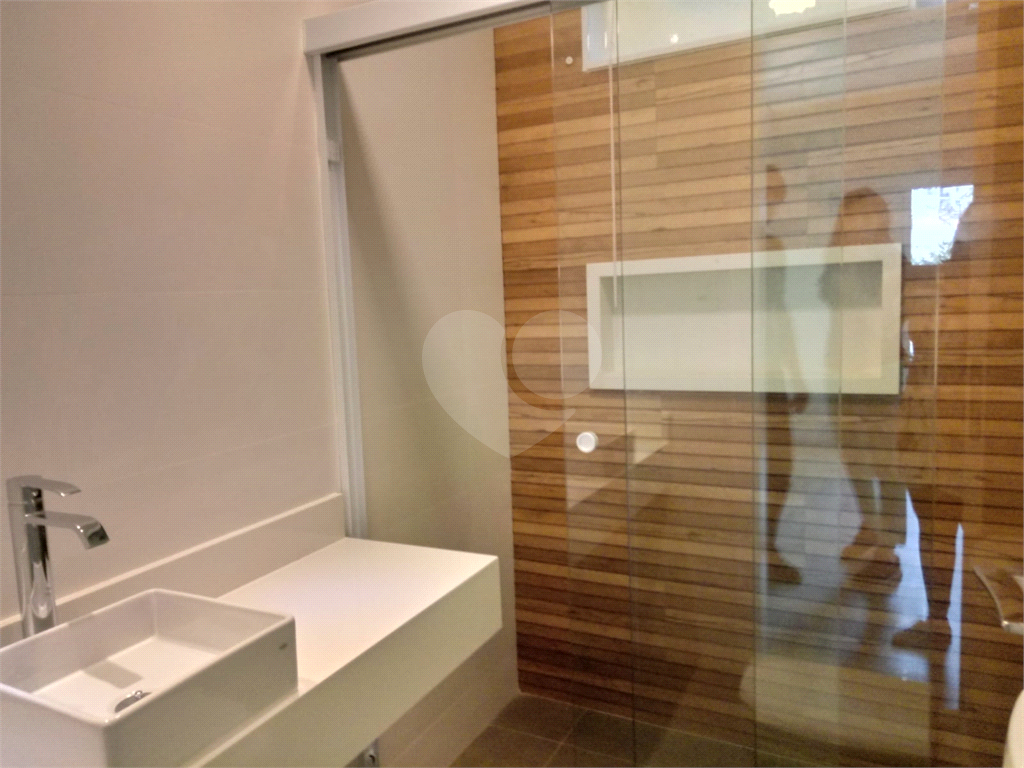 Casa Térrea Assobradada com Piscina - Jardim São Paulo