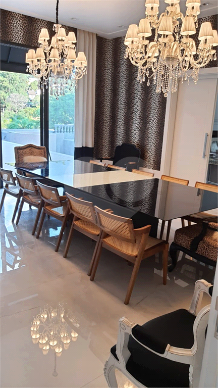 CASA 1260m², 6 QUARTOS, 10 VAGAS, NO TAMBORÉ - SP