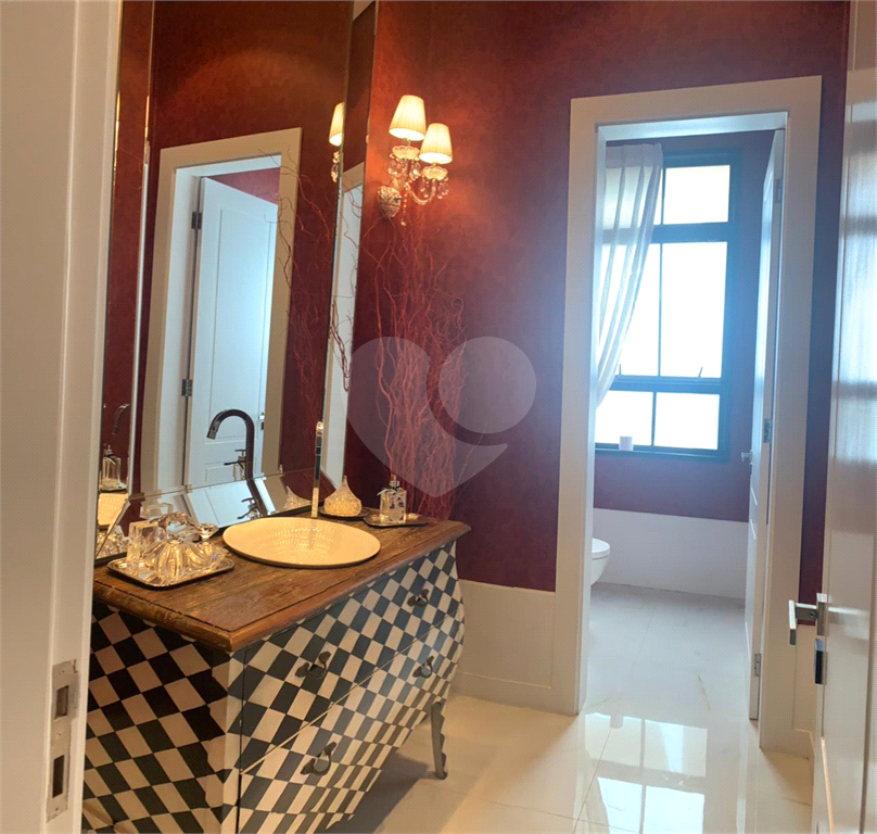 CASA 1260m², 6 QUARTOS, 10 VAGAS, NO TAMBORÉ - SP