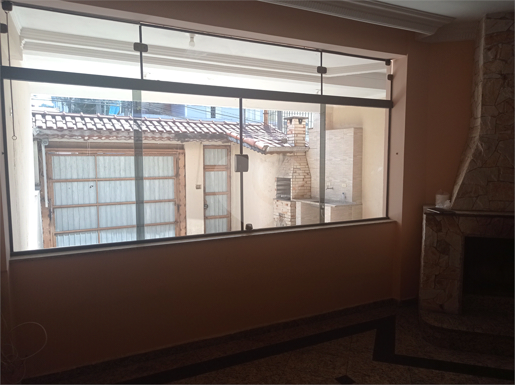 Amplo Sobrado no Tucuruvi a 700metros do metros podendo ser comercial ou residencial;

