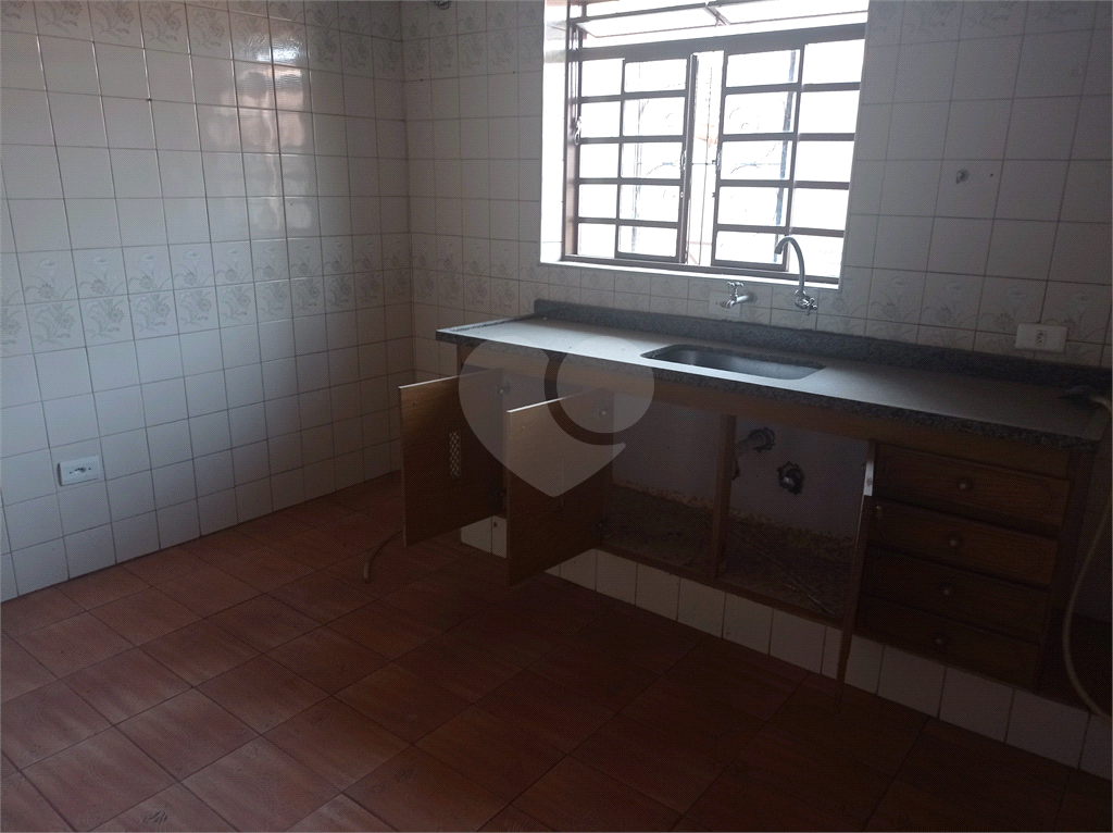 Amplo Sobrado no Tucuruvi a 700metros do metros podendo ser comercial ou residencial;

