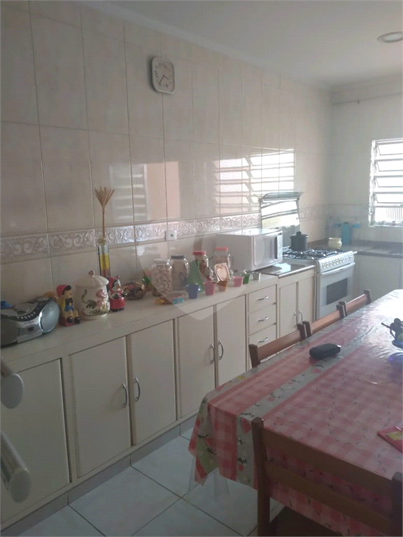 Sobrado à venda com 2 quartos, 300m² - Foto 5