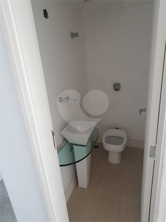 APARTAMENTO em MORUMBI