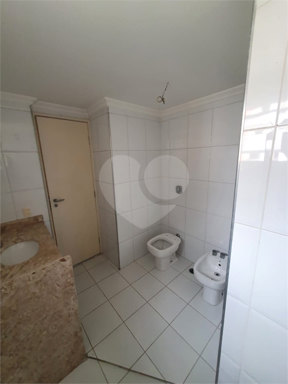 APARTAMENTO em MORUMBI