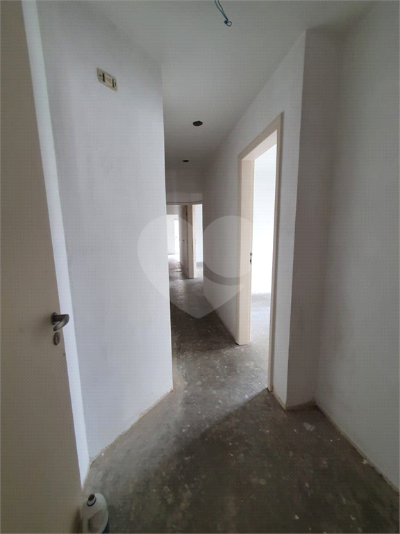 APARTAMENTO em MORUMBI