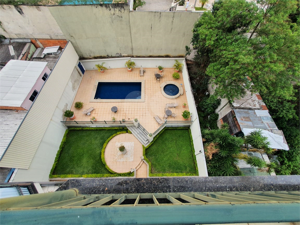 APARTAMENTO em MORUMBI