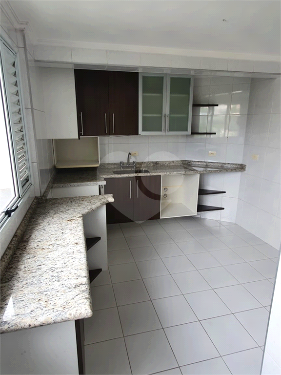 APARTAMENTO em MORUMBI