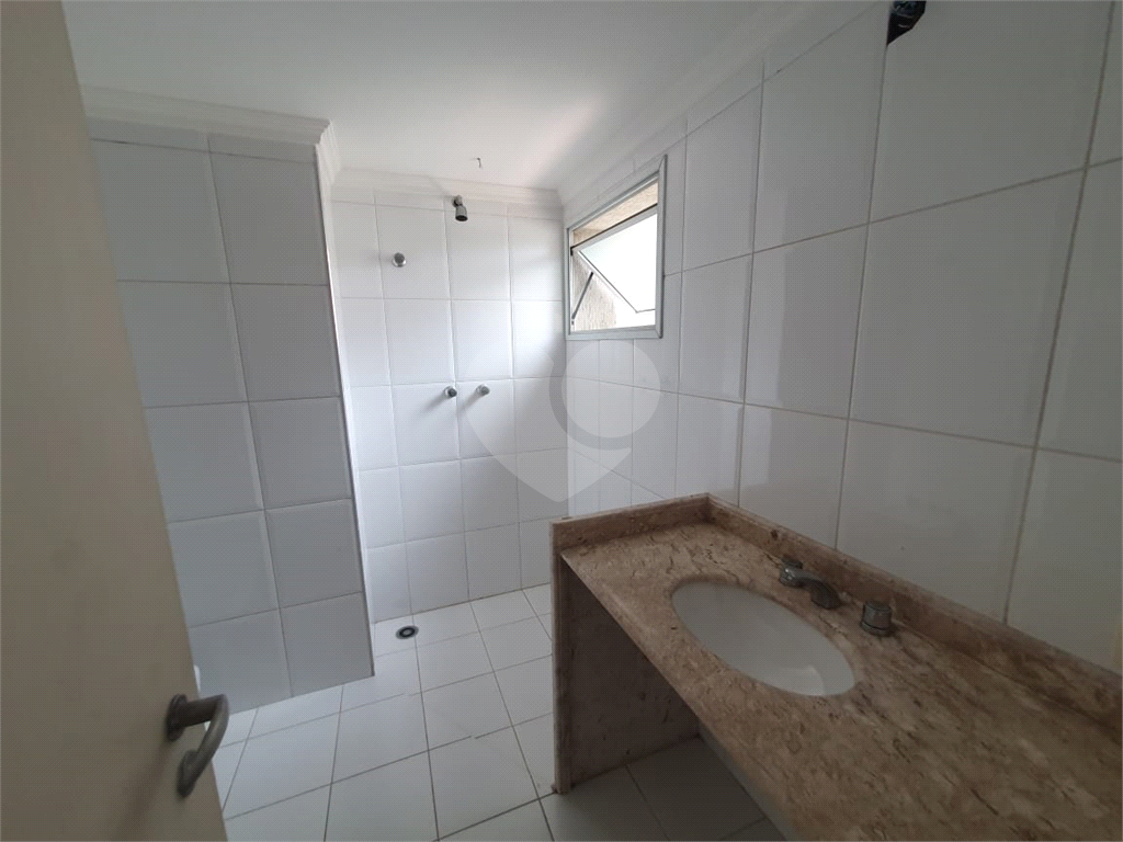 APARTAMENTO em MORUMBI