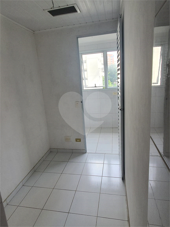 APARTAMENTO em MORUMBI