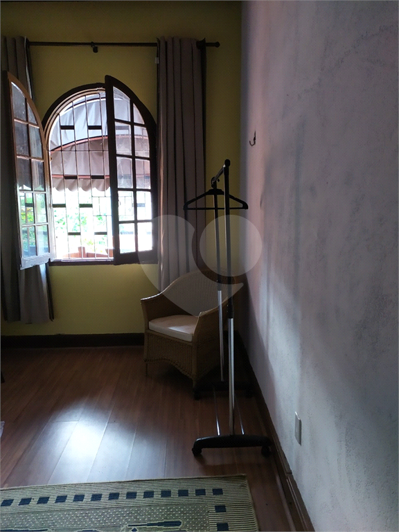 Casa com 4 dormitórios 180 m² na Consolação